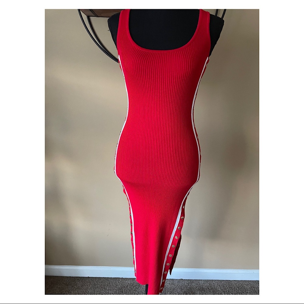 🎀The Lady in Red Dress🎀